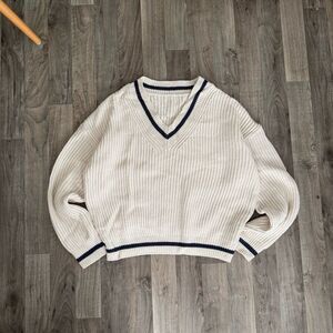 Varsity v neck contrast piping sweater